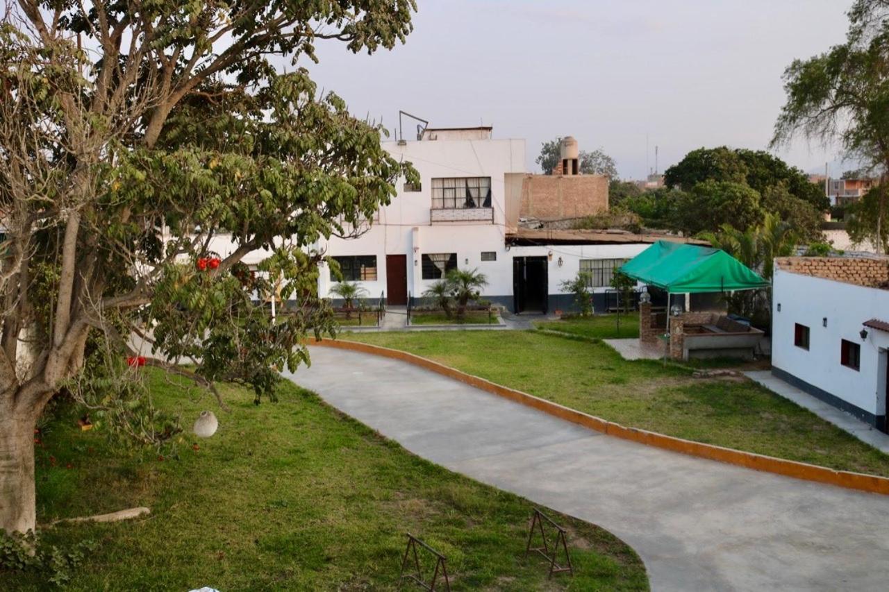Los Naturales Huaral Esterno foto